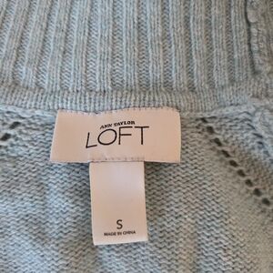LOFT Women's Blue Sweater